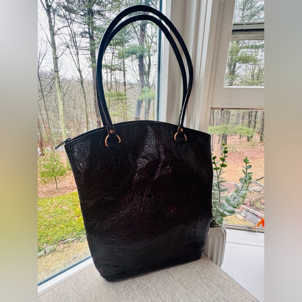 💥 Past Times Handcrafted Brown Leather Floral Embossed Tote Women's Shoulder Bag